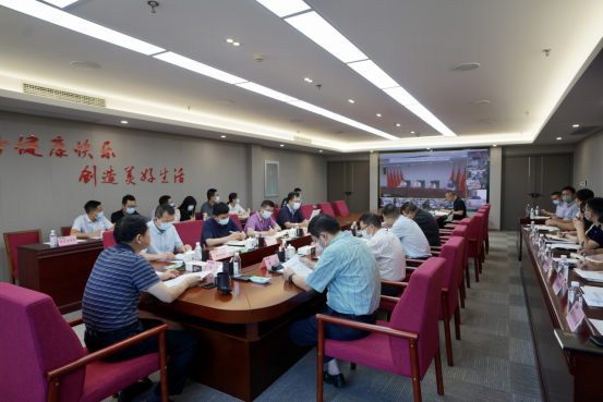 四川尊龙集团召开疫情防控工作领导小组2022年第3次会议 集团党委书记、董事长、疫情防控工作领导小组第一组长任丁主持会议并讲话
